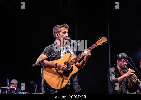 Daniele Silvestri durante Daniele Silvestri - la Cosa Giusta, Concerto cantante italiano in villafranca di Verona (vr), Italia, 18 luglio 2020 Banque D'Images