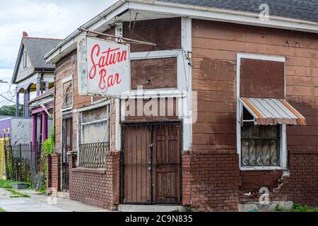 La Nouvelle-Orléans, Louisiane/Etats-Unis - 7/25/2020: Saturn Bar dans Upper Ninth Ward Banque D'Images