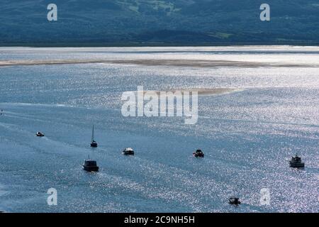 Bateaux amarrés sur l'estuaire à Aberdovey, Gwynedd, pays de Galles Banque D'Images