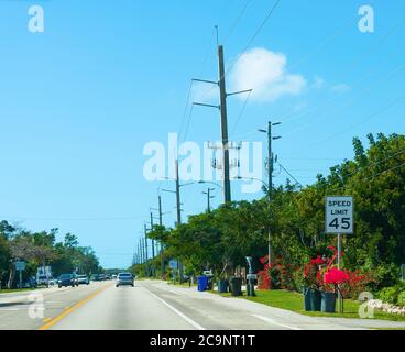 45 panneau de limite de vitesse dans Florida Keys, États-Unis Banque D'Images