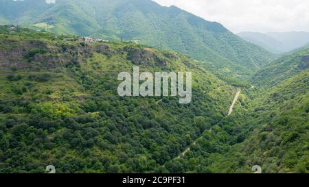 Alaverdi, Arménie - juin 11 2018 - vue panoramique depuis la forteresse de Kayan à Alaverdi, Lori, Arménie. Banque D'Images