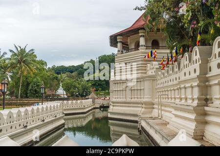 Temple de la dent au Sri Lanka. Aussi connu sous le nom de dalada maligawa en cinghalais. Banque D'Images