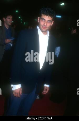 Westwood, Californie, États-Unis 26 février 1996 l'acteur Jonathan Perner assiste à la première de Fox 'de Periscope' du XXe siècle le 26 février 1996 au Mann's Village Theatre de Westwood, Californie, États-Unis. Photo par Barry King/Alay stock photo Banque D'Images