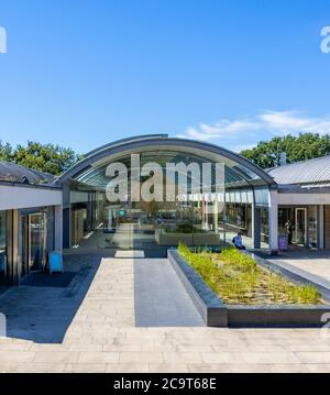 La Banque moderne de semences du millénaire à Wakehurst (anciennement Wakehurst place), les jardins botaniques de West Sussex gérés par les jardins botaniques royaux de Kew Banque D'Images