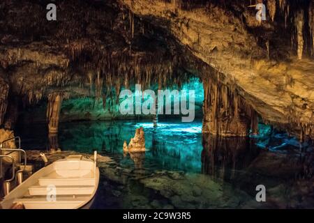 Célèbre grotte Cuevas del Drach à Porto Christo Mallorca,.Dragon Caves. Banque D'Images