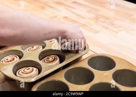Préparation de pain au levain à Whistler, Colombie-Britannique, Canada, naturel, pain végétalien Banque D'Images