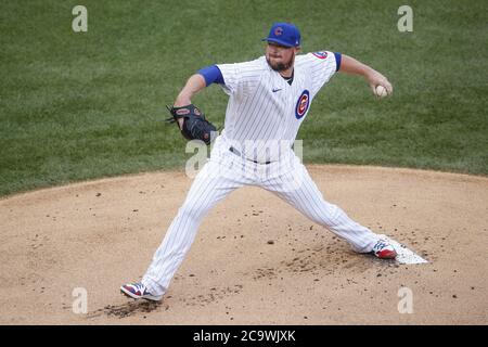 Chicago, États-Unis. 02 août 2020. Le lanceur de Chicago Cubs Jon Lester livre contre les pirates de Pittsburgh dans le premier repas au Wrigley Field le dimanche 2 août 2020 à Chicago. Photo par Kamil Krzaczynski/UPI crédit: UPI/Alay Live News Banque D'Images