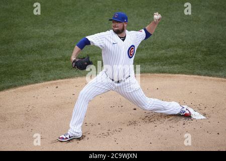 Chicago, États-Unis. 02 août 2020. Le lanceur de Chicago Cubs Jon Lester livre contre les pirates de Pittsburgh dans le premier repas au Wrigley Field le dimanche 2 août 2020 à Chicago. Photo par Kamil Krzaczynski/UPI crédit: UPI/Alay Live News Banque D'Images