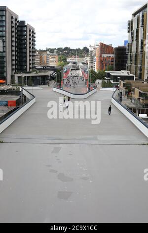 Wembley, Royaume-Uni. 1er août 2020. Un Wembley Way très calme au match de finale de la coupe Emirates FA Arsenal v Chelsea, au stade Wembley, Londres, Royaume-Uni le 1er août 2020. Le match se joue derrière des portes fermées en raison de la pandémie actuelle du coronavirus COVID-19 et des restrictions gouvernementales en matière de distance et de verrouillage social. Crédit : Paul Marriott/Alay Live News Banque D'Images