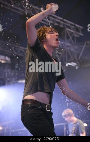 Matt Bowman des Pigeon Detectifs se présentant au Reading Festival, le samedi 25 août 2007. Banque D'Images