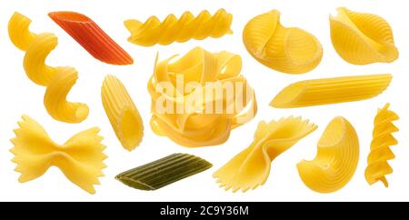 Collection de différents types de pâtes sèches isolées sur fond blanc Banque D'Images