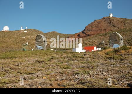 Les TÉLESCOPES MAGIC sur l'île de la Palma, îles Canaries, Espagne Banque D'Images