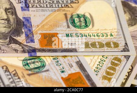 Billets cent dollars.Nouvelle conception.Macro.mise au point sélective. Banque D'Images