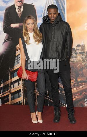 Lauren Pope assiste à la première britannique d'Anchorman 2: The Legend continue à vue West End à Londres. 11 décembre 2013 © Paul Treadway Banque D'Images