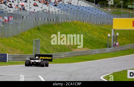 Kevin Magnussen, dans sa Ferrari Haas VF-18, a créé une F1 lors de la qualification du Grand Prix autrichien 2018 au Red Bull Ring. Banque D'Images