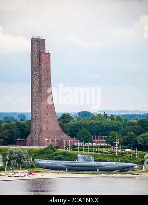 Sous-marin allemand de la Seconde Guerre mondiale U-995 Laboe Naval Memorial près de Kiel, Allemagne avec espace de copie Banque D'Images