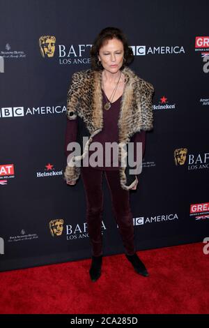 LOS ANGELES - 6 JANVIER : Jacqueline Bisset au salon de thé BAFTA 2018 arrivées au four Seasons Hotel Los Angeles le 6 janvier 2018 à Beverly Hills, CA Banque D'Images