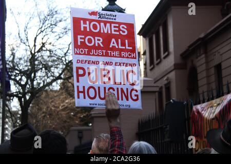 Construire des logements autochtones dans le cadre du rassemblement Block à Sydney Banque D'Images