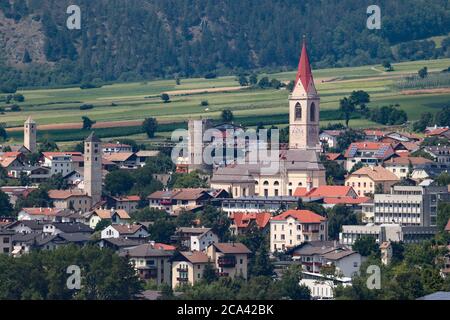 Italien. 29 juillet 2020. Suedtirol, Italie juillet 2020: Impressions de Suedtirol juillet 2020 MALS, Vinschgau, vue de la Tartscher Buehel, Suedtirol | usage dans le monde crédit: dpa/Alay Live News Banque D'Images