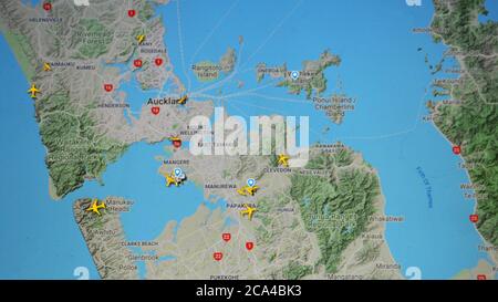 Trafic aérien au-dessus de l'aera d'Auckland (04 août 2020, UTC 01.40), sur Internet avec le site Flightracar 24, pendant la période de pandémie du coronavirus Banque D'Images