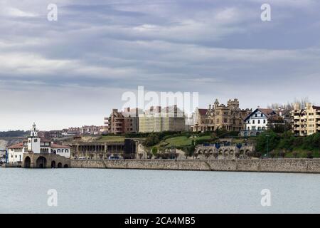 vue du coût en pays basque Banque D'Images