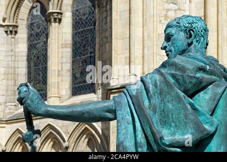 Statue de l'empereur Constantine, York, Yorkshire du Nord, Angleterre Banque D'Images