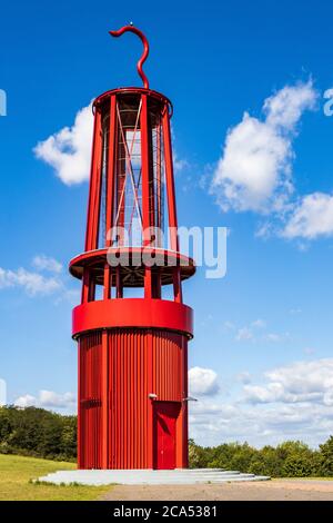 Sculpture DAS Geleucht d'Otto Piene en forme de lampe de mineur sur la pointe de butin de Halde Rheinpreußen à Moers, Rhénanie-du-Nord-Westphalie, Allemagne Banque D'Images