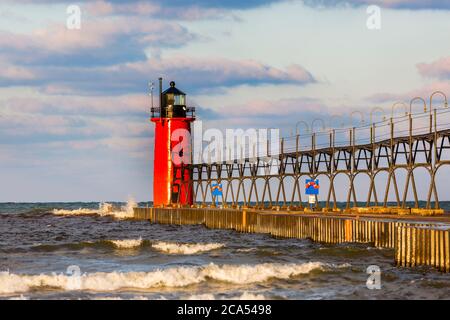 Vue sur le phare, South Haven, Michigan, États-Unis Banque D'Images