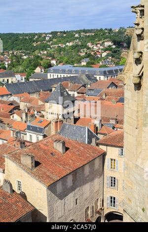 France, Aveyron, Villefranche de Rouergue, ville classée ville d'Art et d'Histoire, centre historique vu du sommet de la collégiale notre Dame Banque D'Images