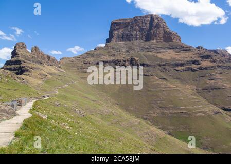 Panorama sur la randonnée Sentinel Peak, parc national Royal Natal, KwaZulu-Natal, Afrique du Sud Banque D'Images