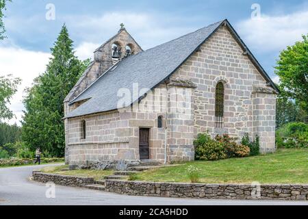 France, Corrèze, Limousin, Parc naturel régional de Millevaches (Parc naturel régional de Millevaches), Chavanac, église de la Nativite de Saint Jean Ba Banque D'Images