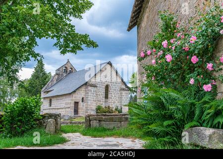 France, Corrèze, Limousin, Parc naturel régional de Millevaches (Parc naturel régional de Millevaches), Chavanac, église de la Nativite de Saint Jean Ba Banque D'Images