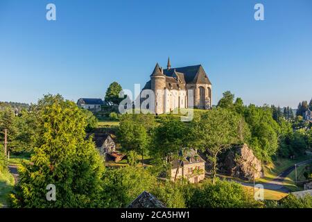 France, Corrèze, Limousin, Parc naturel régional de Millevaches (Parc naturel régional de Millevaches), Saint Angel, église Saint Michel des Anges Banque D'Images