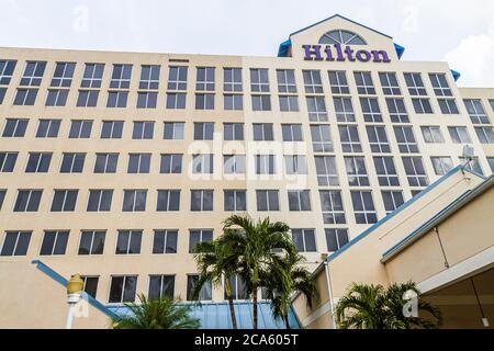Deerfield Beach Florida,Hilton Deerfield Beach Boca Raton,hôtel hôtels motels inn motel,hébergement,extérieur avant,entrée,palmier Banque D'Images