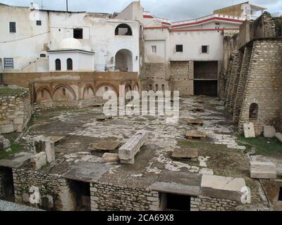 VILLE DE LE KEF DANS LE NORD DE LA TUNISIE. RUINES ROMAINES. Banque D'Images