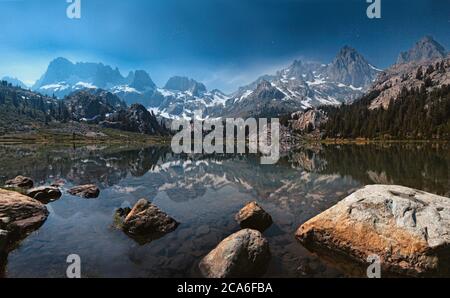 Ansel Adams Wilderness au clair de lune (lac Ediza) Banque D'Images