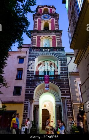 Italie, Campanie, Sorrente - 16 août 2019 - les belles cloches de la cathédrale de Sorrente Banque D'Images