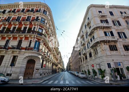 Via Nicola de Giosa, près de Corso Cavour. Bari, Italie Banque D'Images