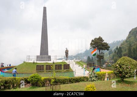 Darjeeling, Inde - boucle de Batasia sur Darjeeling Himalayan Railway à Darjeeling, Bengale occidental, Inde. Il fait partie du site du patrimoine mondial. Banque D'Images