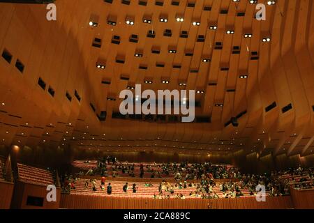 À l'intérieur de la salle de concert de l'Opéra de Sydney. Le bâtiment le plus célèbre d'Australie, l'Opéra de Sydney, a ouvert ses portes au public. Banque D'Images