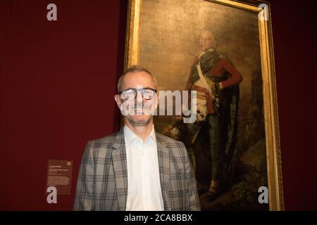 Michael Brand, directeur de l'AGNSW devant un tableau de Sir John Sinclair d'Ulbster, 1er baronet milieu à la fin des années 1790, par Sir Henry Raeburn (Écosse Banque D'Images