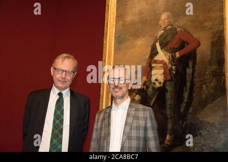 Michael Clarke, CBE, directeur de la Scottish National Gallery et Michael Brand, directeur de l'AGNSW devant un tableau de Sir John Sinclair of Banque D'Images