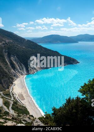 La pittoresque petite ville de plage d'assos asos sur l'île grecque de kefalonia est une Grèce parfaite d'image Banque D'Images