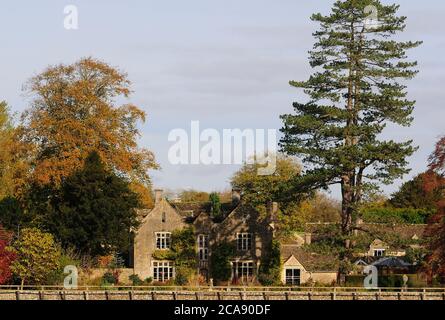 Le village Cotswold de Coln Rogers, Gloucestershire, Angleterre Banque D'Images