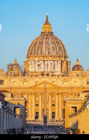 Basilique Saint-Pierre, site classé au patrimoine mondial de l'UNESCO, Vatican, Rome, Latium, Italie, Europe Banque D'Images