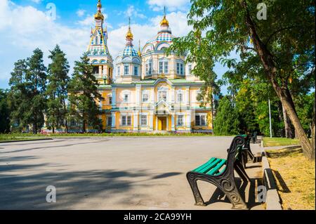 Cathédrale de l'ascension aussi connu comme la Cathédrale Zenkov, Parc Panfilov, Almaty, Kazakhstan, en Asie centrale Banque D'Images