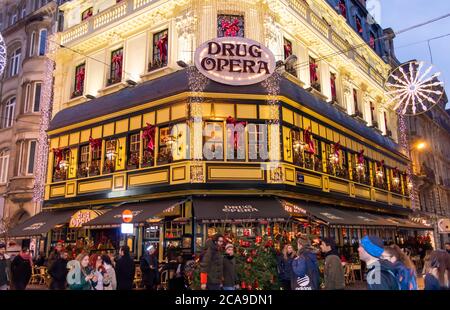 BRUXELLES, BELGIQUE - 1er JANVIER 2019: Drug Opera Restaurant à Bruxelles, Belgique le 1er janvier 2019. Banque D'Images