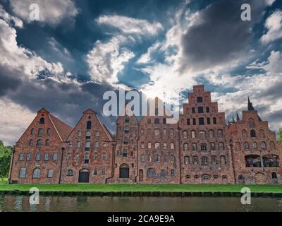 Anciens entrepôts hanséatiques à Lubeck panorama, Allemagne Banque D'Images