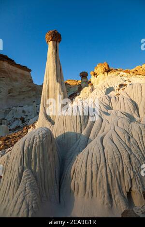 Wahweap Hoodoos au lever du soleil, Grand Staircase-Escalante National Monument, comté de Kane, Utah Banque D'Images