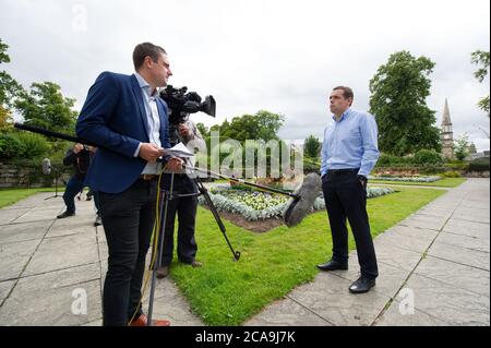 Forres, Écosse, Royaume-Uni. 5 août 2020. Photo : Douglas Ross, député, nouveau chef du Parti conservateur et unioniste écossais, après que l'ancien chef, Jackson Carlaw MSP, a démissionné la semaine dernière, jeudi après-midi, 30 juillet 2020. Crédit : Colin Fisher/Alay Live News Banque D'Images